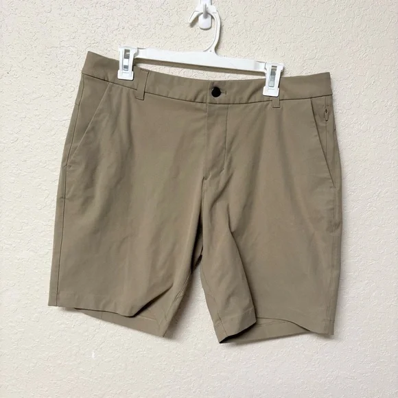 Lululemon Mens Commission Shorts 9” Beige Size 34 Golf Chino Shorts Warpstreme - Picture 1 of 7